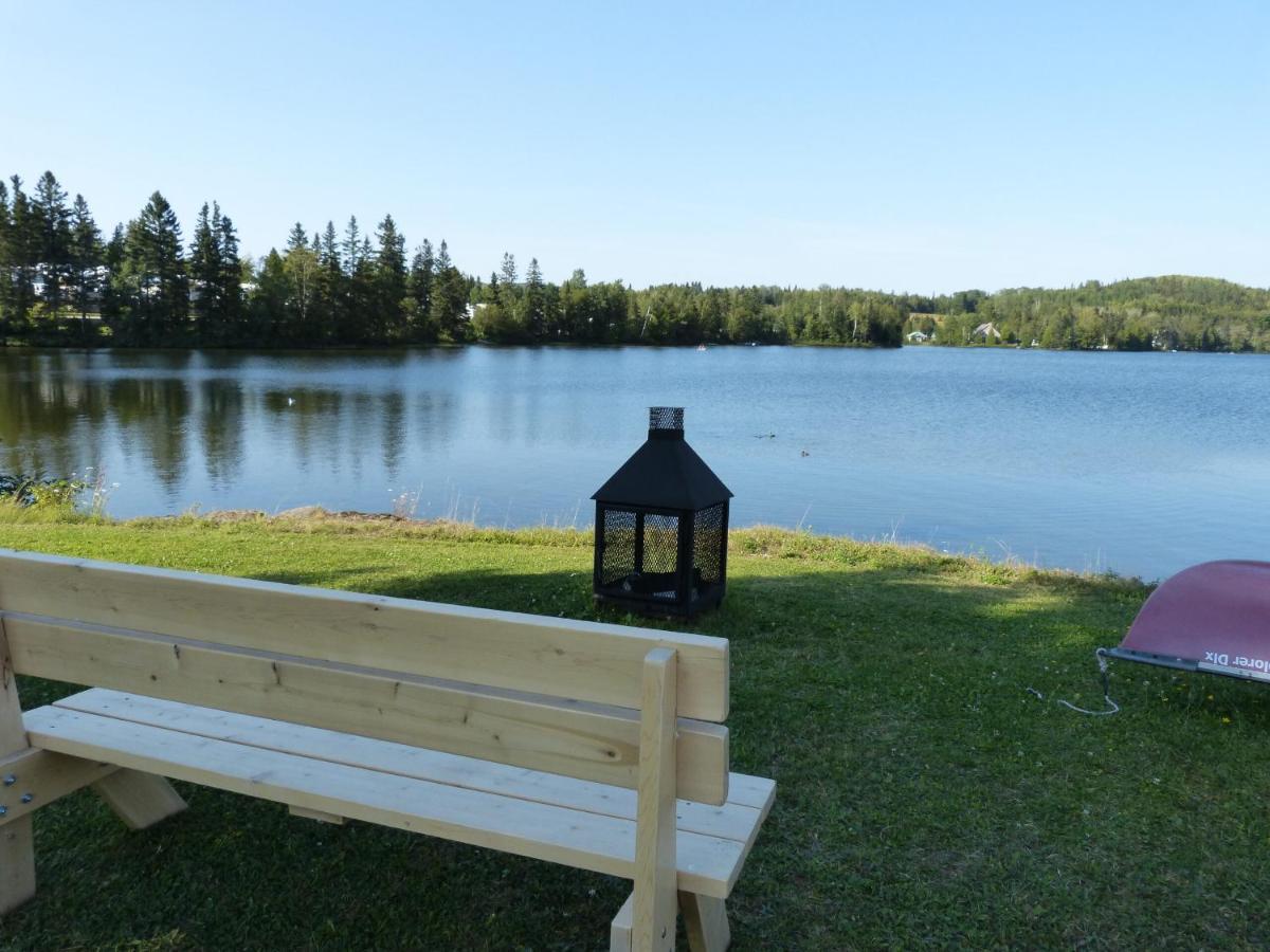 Auberge Du Lac Malcom Sayabec Kültér fotó